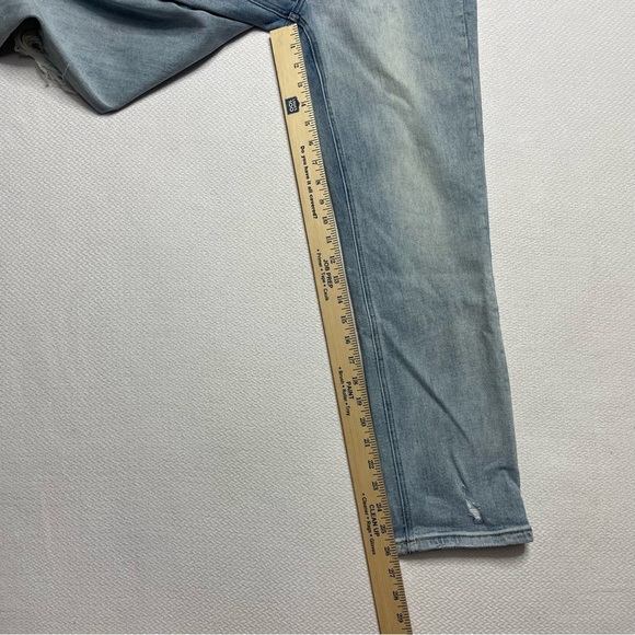Altar’d State Vervet Denim Jeans Light Wash Distressed Stretch Women’s Size 29 - Picture 11 of 12
